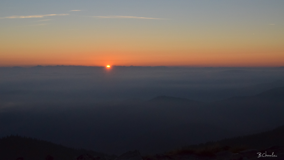 blog- bc-2017-26 Lever de soleil sur le Gerbier de Jonc