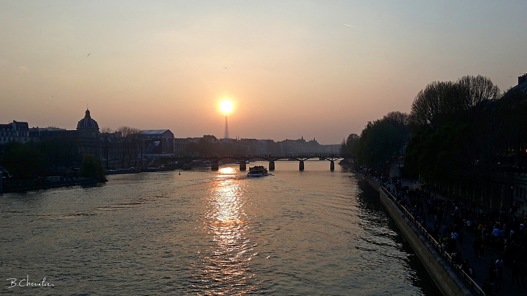 blog-bc-2019-15-coucher de soleil sur la tour Eiffel