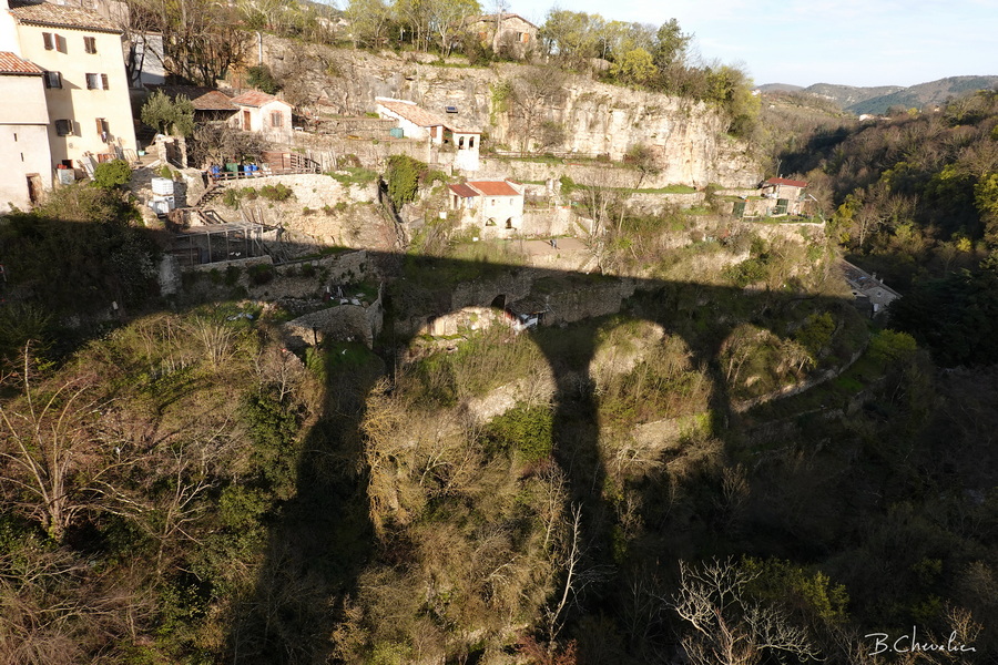 blog-bc-2020-10-L'ombre du viaduc